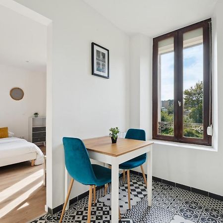 Budget Appart Avec Parking Au Centre-Ville Charleville-Mézières Екстериор снимка
