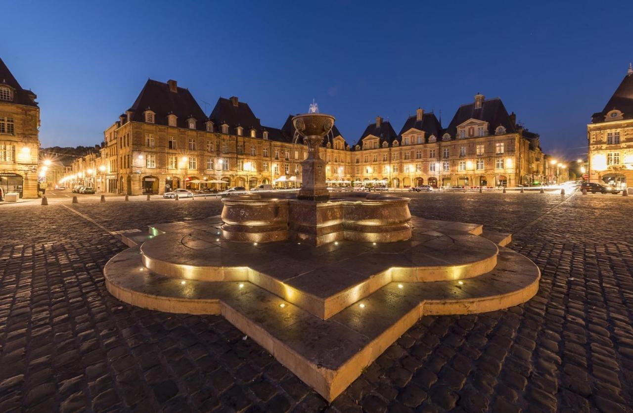 Budget Appart Avec Parking Au Centre-Ville Charleville-Mézières Екстериор снимка
